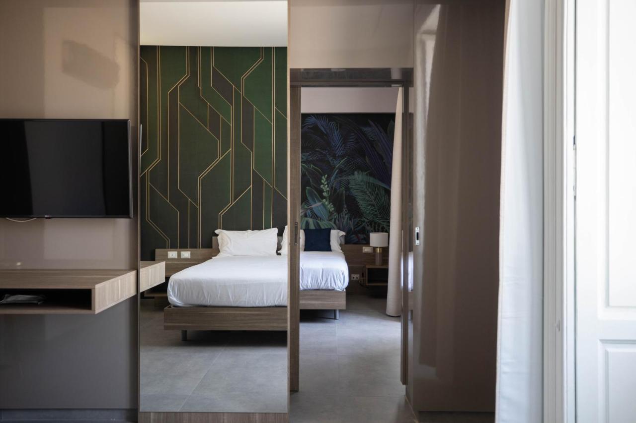 L'Elegant Boutique Rooms เนเปิลส์ ภายนอก รูปภาพ
