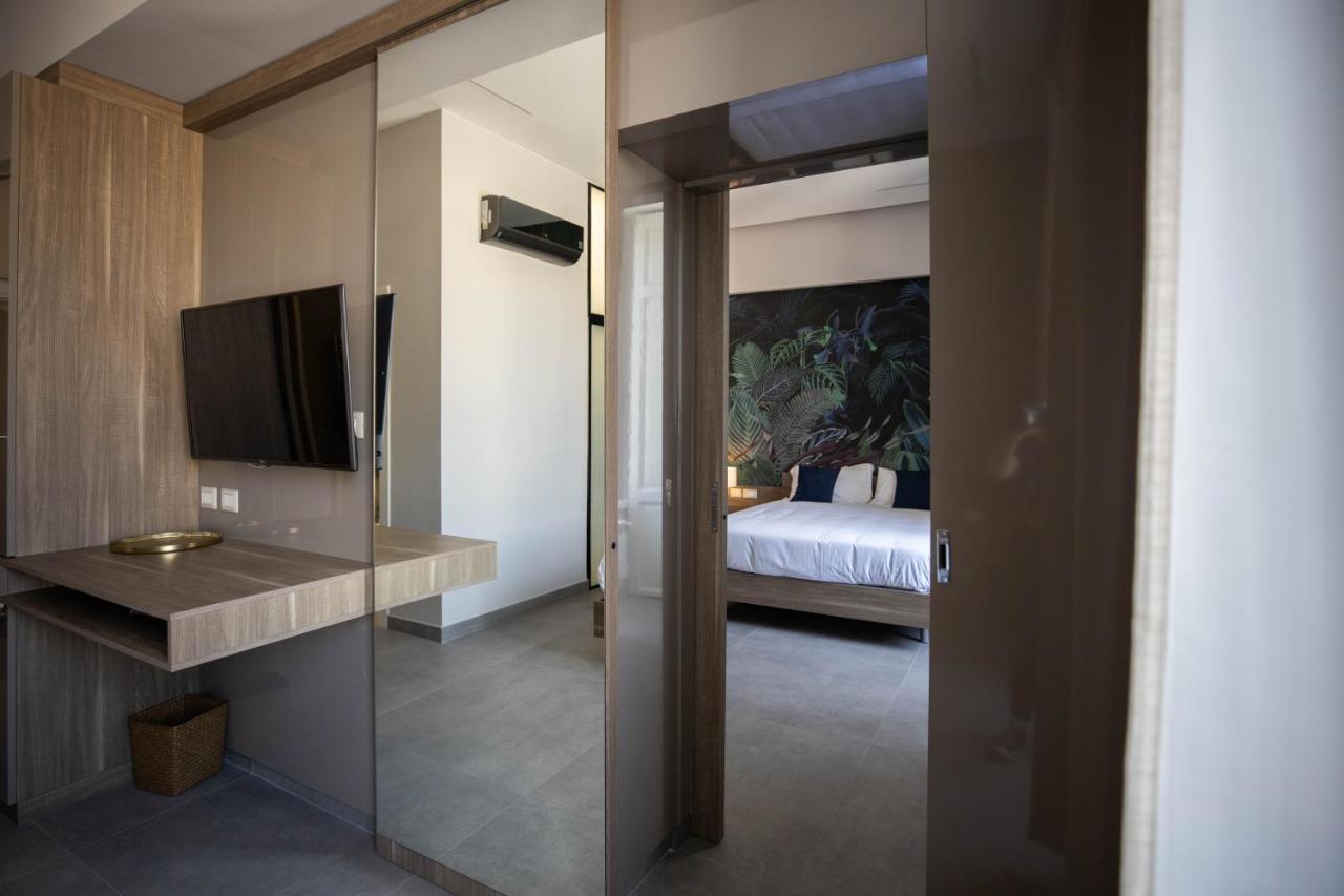 L'Elegant Boutique Rooms เนเปิลส์ ภายนอก รูปภาพ